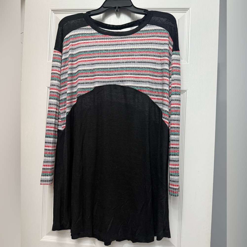 Umgee Crisscross Neck Striped Tunic Top | NWT Boutique | Size Medium